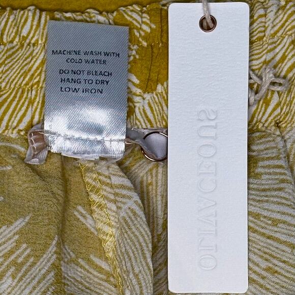 Olivaceous Yellow Halter Jumpsuit Large Split Leg Yellow Palm Print 1-Piece Boho - Picture 9 of 10